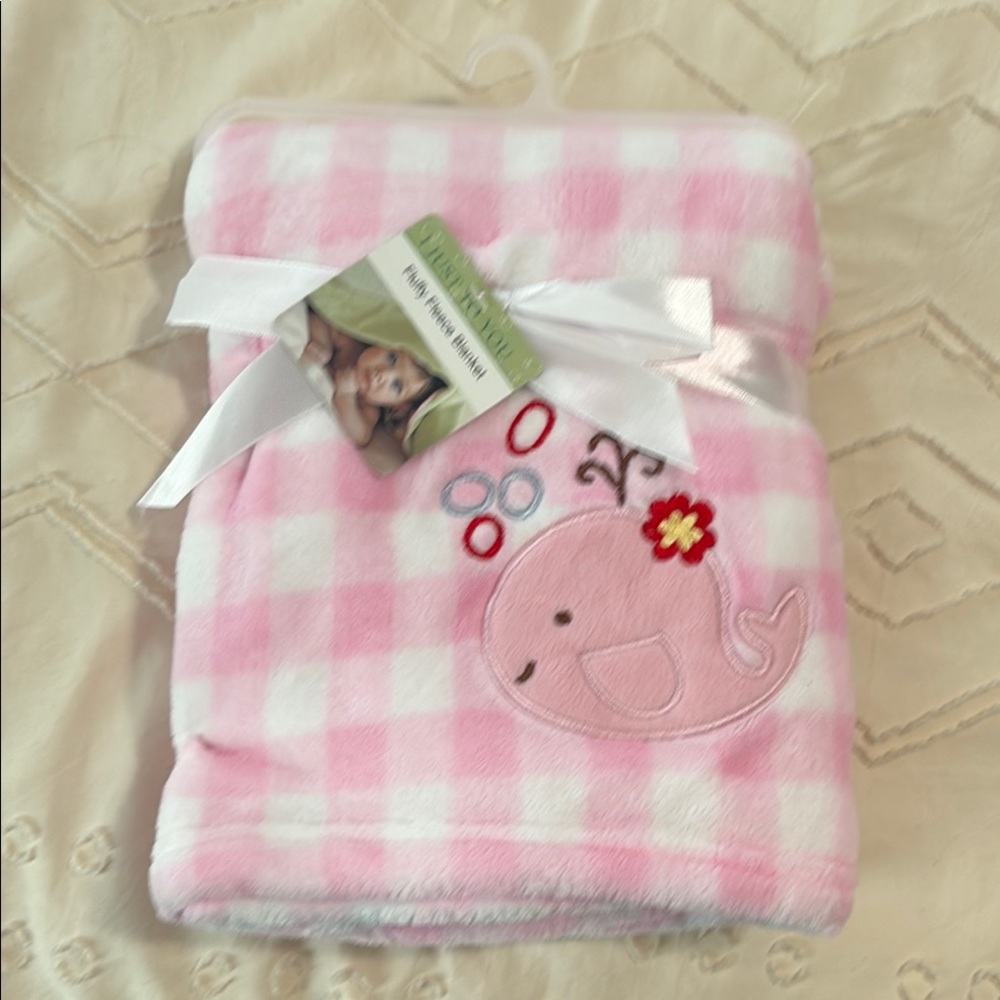 Soft Pink and White Checkered Fabric for Versatile Use